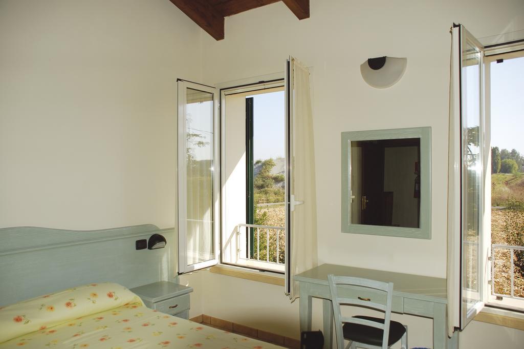 Albergo Del Po Viadana ภายนอก รูปภาพ